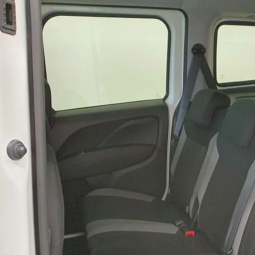 Doblo-II-vitre-électrique