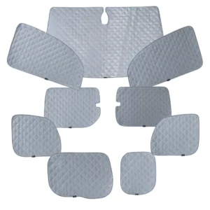 Rideaux occultants et isolants thermiques pare-soleil MyVanStore, conçus pour améliorer le confort et l’isolation des vans aménagés et camping-cars, compatibles avec Renault Kangoo II (vue côté tissu)