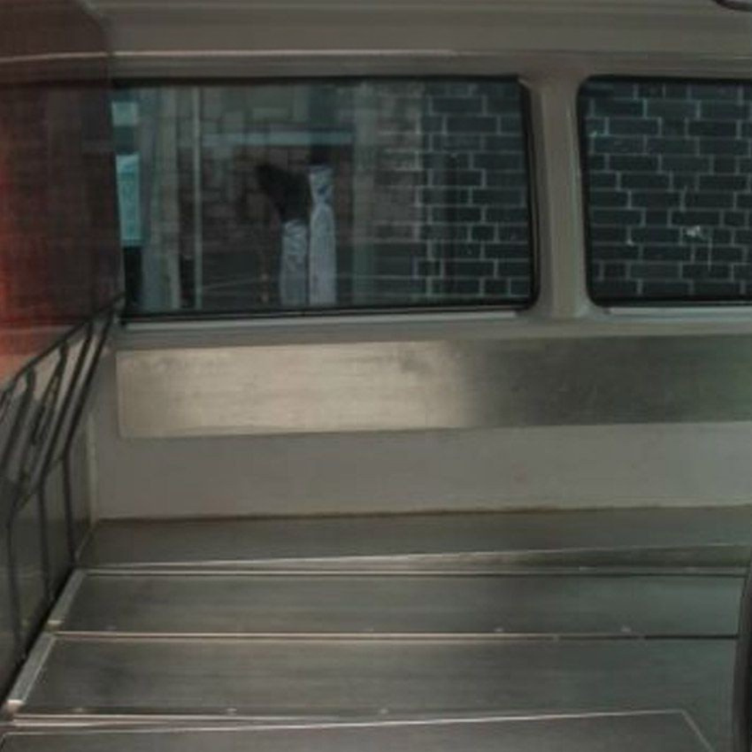 Mercedes-Benz-W638-Vito-D-Mixte-1995-2003-vitre-fixe