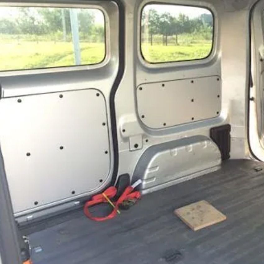 Nissan-NV200-2008-vitre-2eme-rangée-fixe