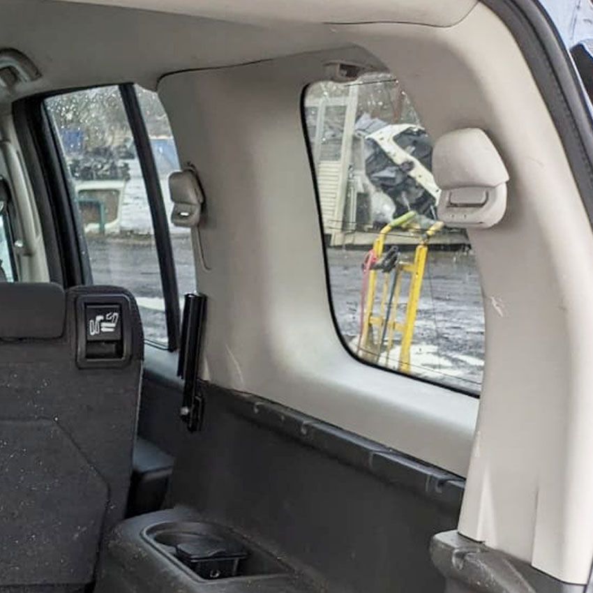 Pahtfinder-sans-climatisation-arriere