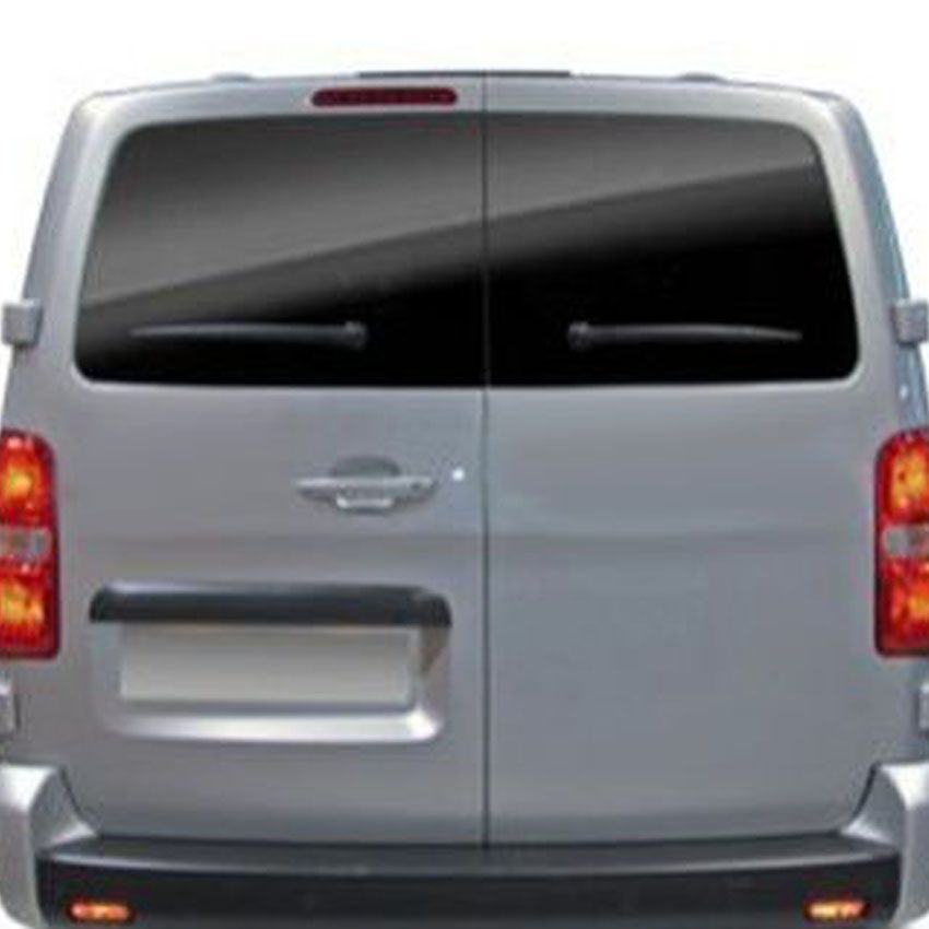 Peugeot-Traveller-avec-double-porte-arrière