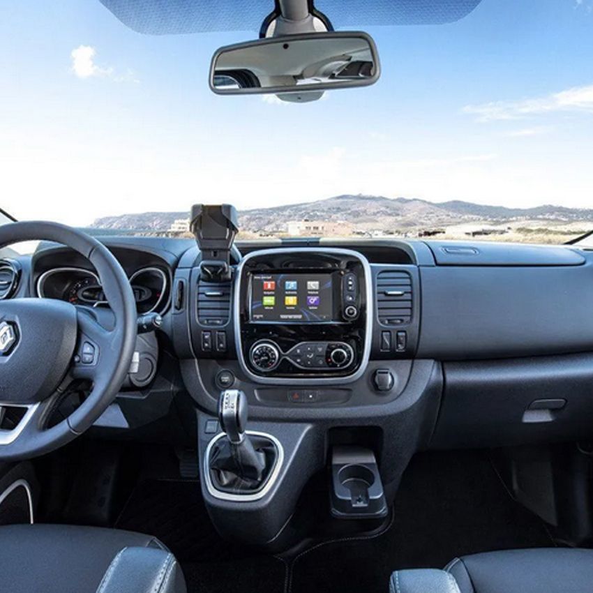 Renault-Trafic-III-avec-capteur-de-pluie-et-lumière
