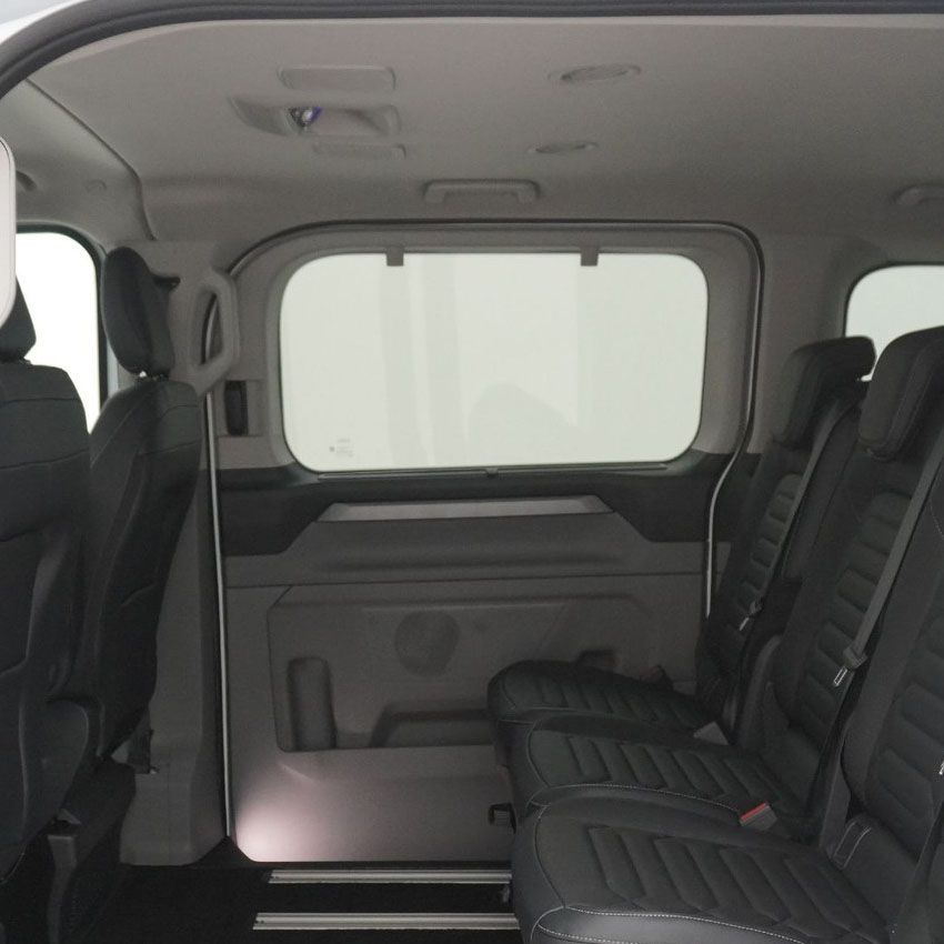 Tourneo-Custom-II-vitre-2eme-rangee-Flixe