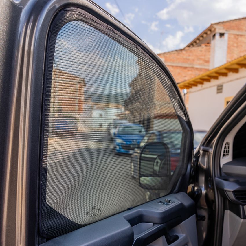 Zanzariera per Ford Transit Custom MyVanStore per van aménagé e camper, che offre una protezione efficace contro gli insetti e una migliore aerazione dell’abitacolo