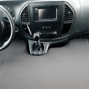 Materasso anteriore per cabina Mercedes Vito e Viano W639 2003–2014 MyVanStore progettato per van allestito e camper, ideale per offrire un posto letto confortevole e ottimizzare lo spazio tra i sedili anteriori
