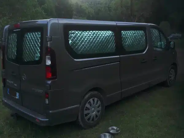 Rideaux occultants isolants thermiques pare-soleil avant pour van aménagé