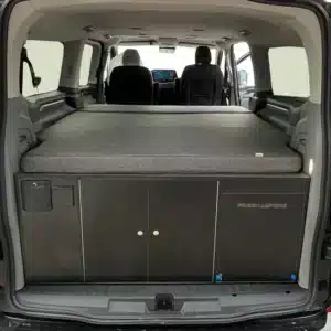 Matelas pliable pour Volkswagen T7 Caravelle Transporter et Ford Transit Custom MyVanStore conçu pour van aménagé et camping car afin d’offrir un couchage confortable et optimiser l’aménagement intérieur